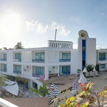 Nereus Hotel By Imh Europe Travel And Tours Pafos Dış mekan fotoğraf